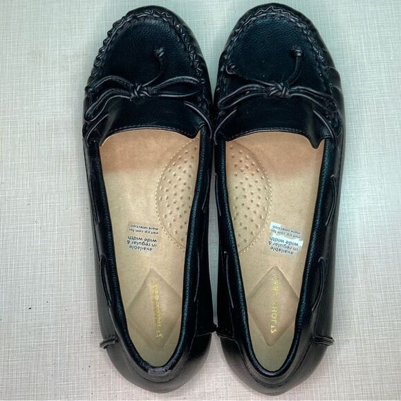 St. John’s Bay woman’s black loafer, size 7. SJB Nexter - Picture 3 of 7